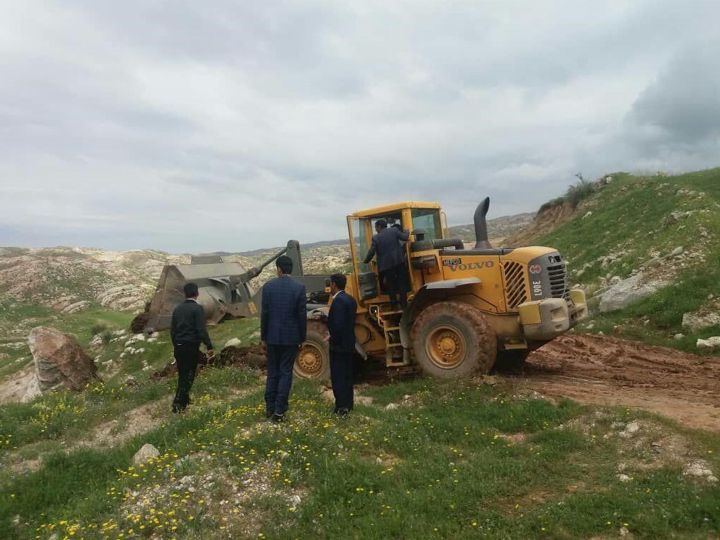 بهسازی و مرمت مسیر اسکان ۶۰ خانوار عشایری در این شهرستان