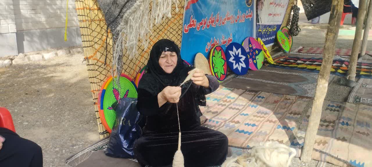 جشنواره صنایع دستی ، بازی ها وغذاهای  بومی محلی در بخش مرکزی دهلران