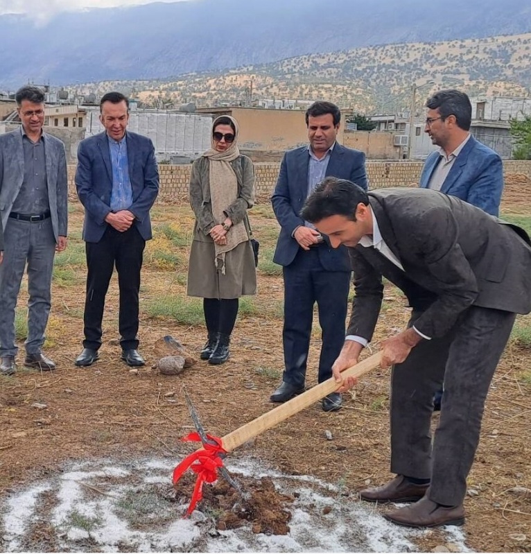 زوج خیر  بدره ای  هنرستان مشارکتی  احداث می کنند