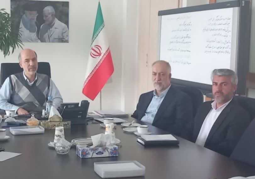 پیگیری فرماندار آبدانان برای رفع مشکلات این شهرستان با حضور در وزارت نیرو