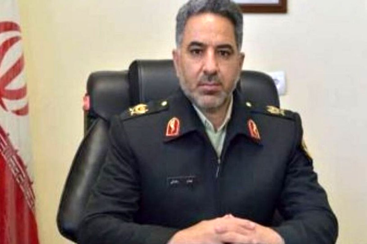 شهروندان بايستي برخورد قاطع پليس با اراذل و اوباش را ببينند