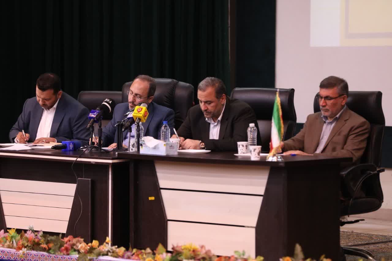 رسانه های محلی  در توسعه استان  نقش بسزایی  ایفا می کنند