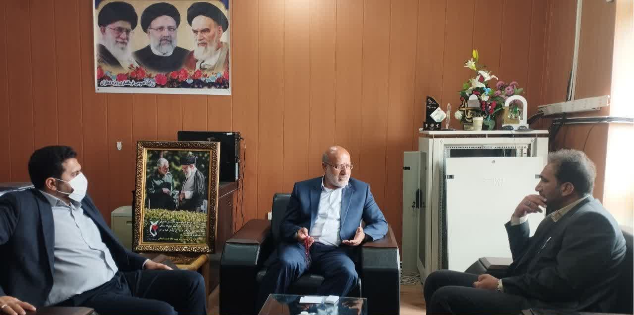 فرمانداران استان ایلام به ساماندهی گلزار شهدا توجه داشته باشند