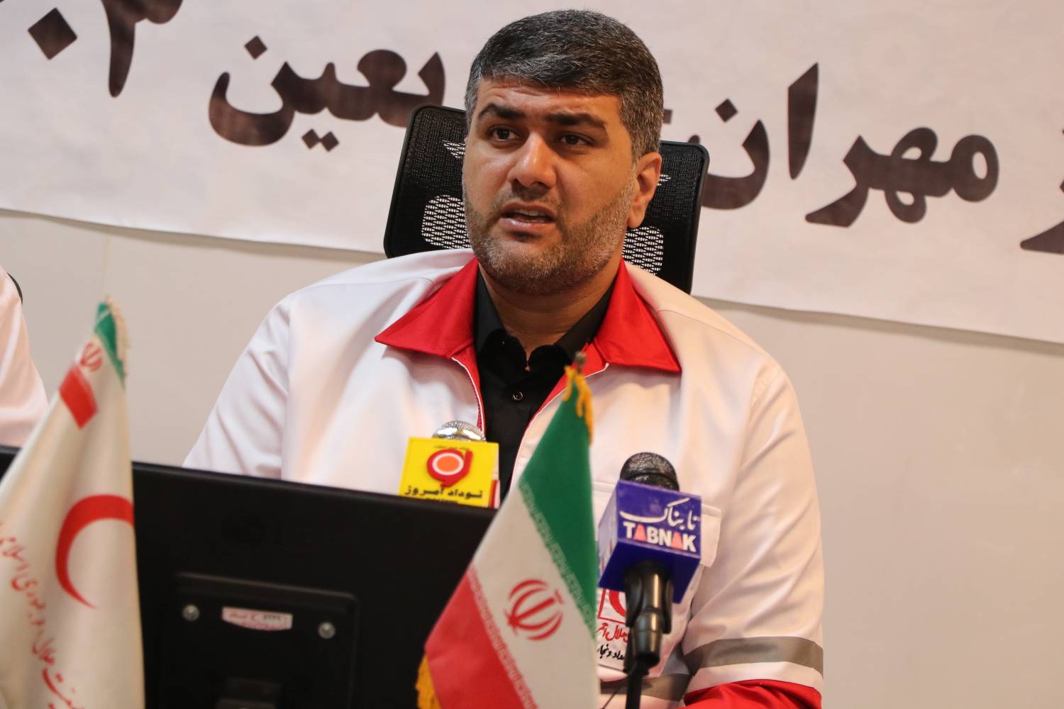 ۲۷ پایگاه امداد و نجات هلال احمر در مرز مهران  به زائران اربعین حسینی خدمات دهی می کنند