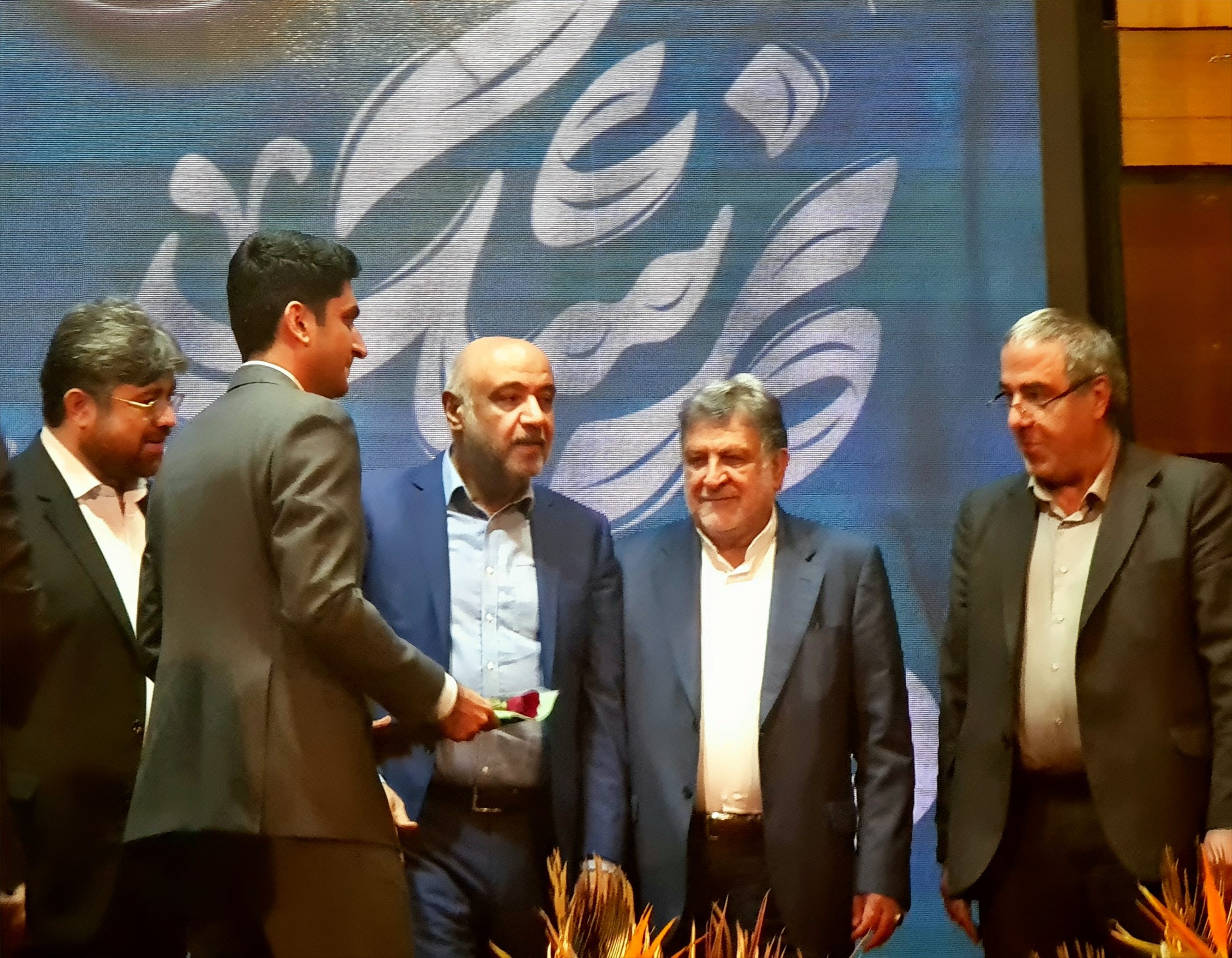 پزشک  جوان  دهلرانی نمونه  کشوری شد