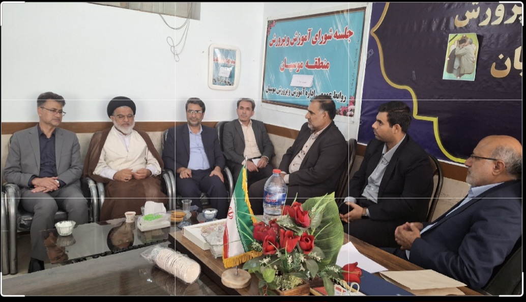 امام جمعه دهلران خواستار  حل مشکلات ایاب و ذهاب دانش آموزان این شهرستان شد