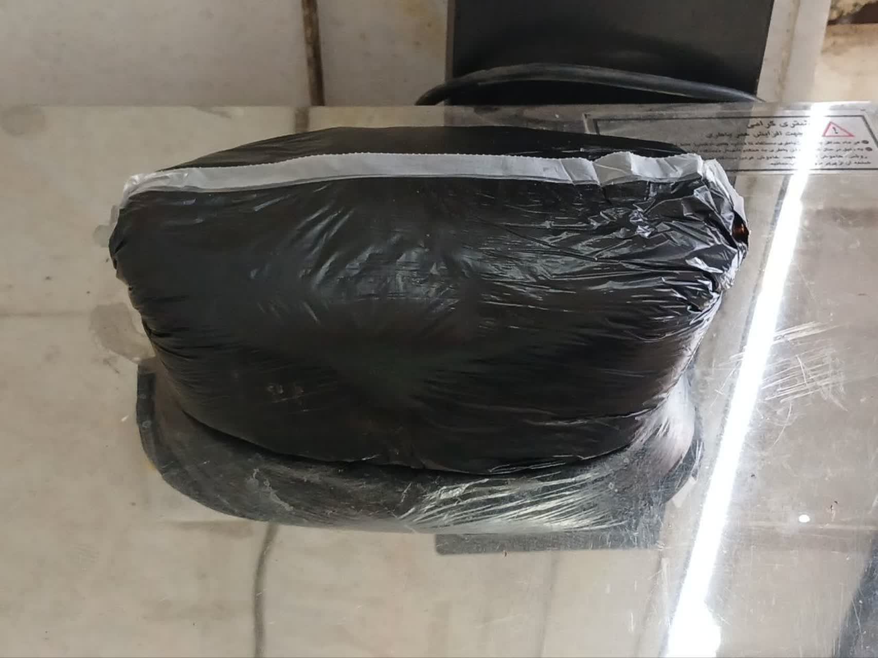 کشف یک کیلومواد مخدر در دهلران