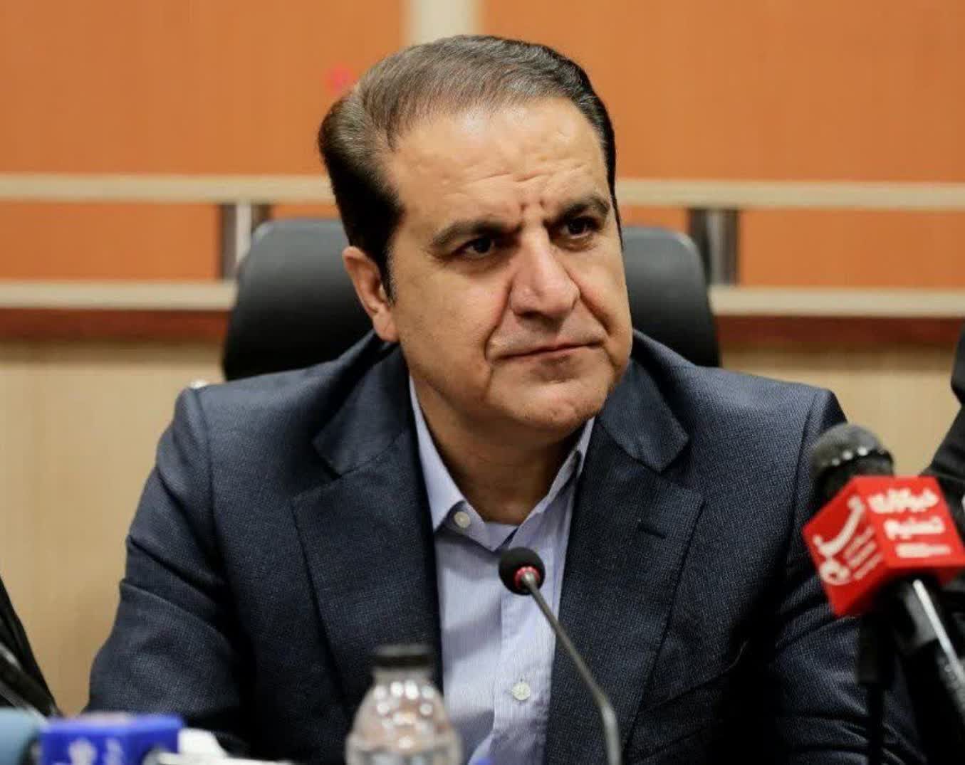 هرجا مردم در میدان بودند از سخت‌ترین موانع عبور کردیم