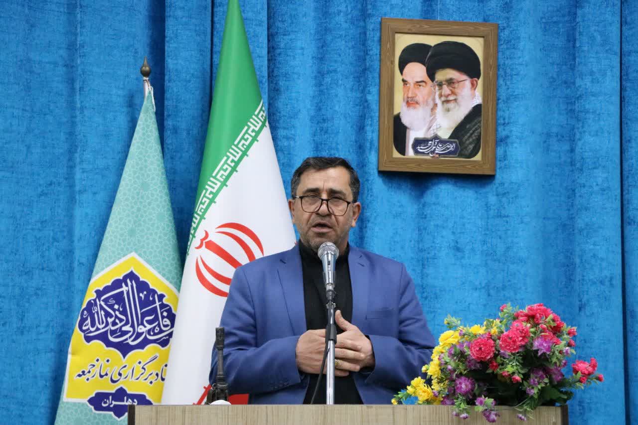 نمازجمعه دهلران پیشتاز در اجرای برنامه های کشوری(قلب شهر ،قلب حماسه)