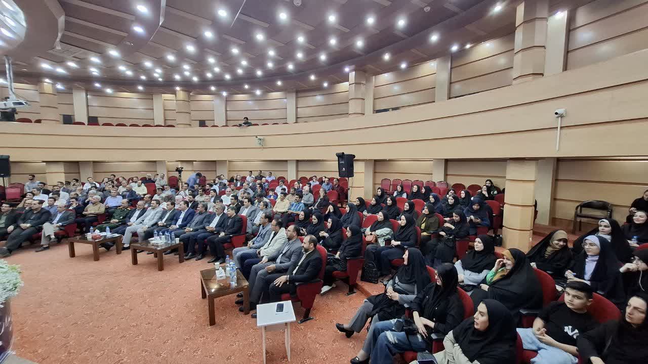 در سونامی  استقبال  خبرنگاران  ، تخریب ها رنگ باخت