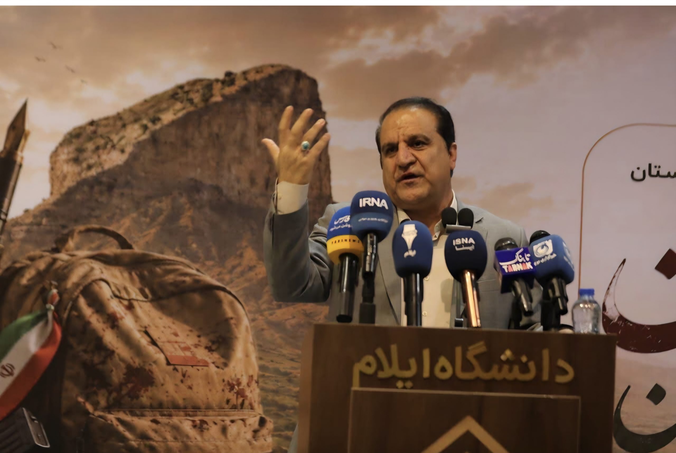 روابط عمومی‌ها خط مقدم مقابله با جنگ روانی دشمن هستند